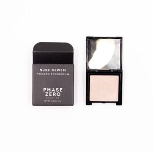 Phase Zero - Pressed Single Eyeshadow - Nude Newbie - .09 oz / 2.5 g